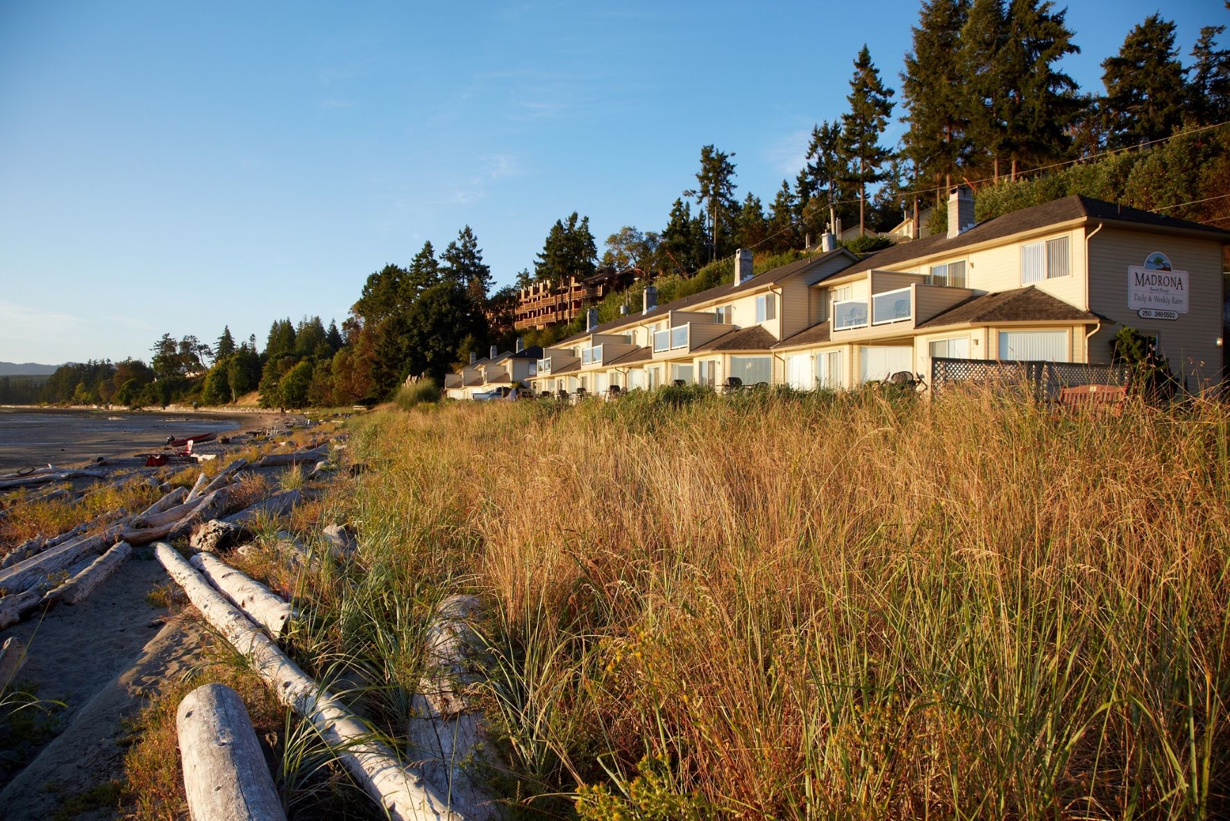 Madrona Beach Resort - Tourism Vancouver Island