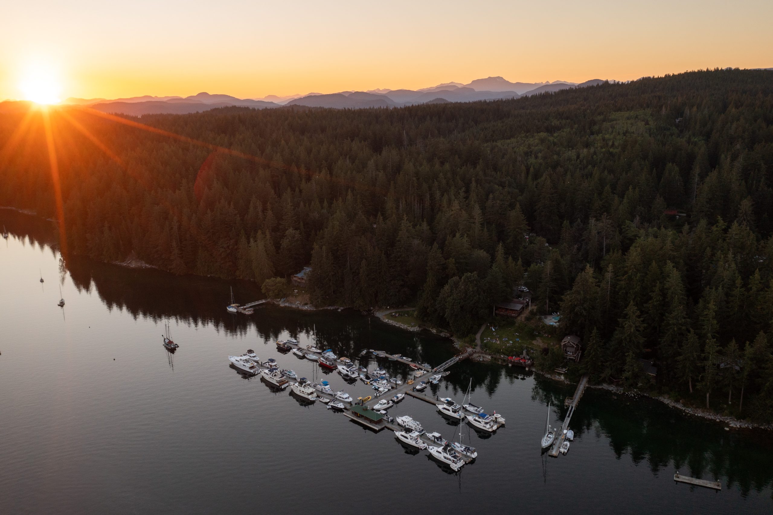 Harbour Marina Resort Tourism Vancouver Island